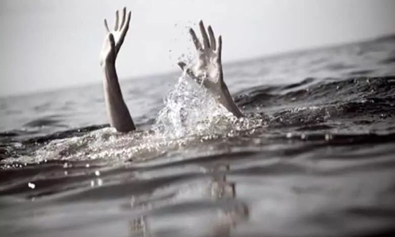 തുർക്കി തീരത്ത് ബോട്ട് മുങ്ങി അഞ്ച് കുടിയേറ്റക്കാർ കൊല്ലപ്പെട്ടു തുർക്കി തീരത്ത് ബോട്ട് മുങ്ങി അഞ്ച് കുടിയേറ്റക്കാർ കൊല്ലപ്പെട്ടു