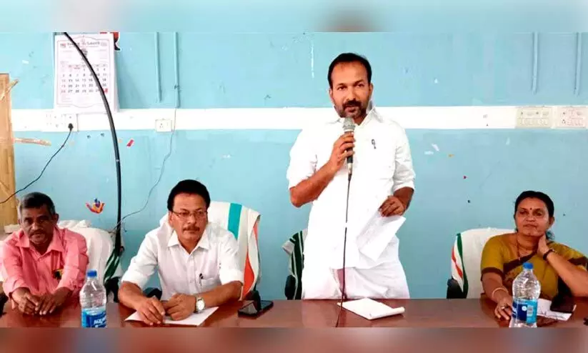 കുണ്ടറയിലെ കുടിവെള്ളക്ഷാമം: അടിയന്തരമായി ശുദ്ധജലം എത്തിക്കാന് തീരുമാനം കുണ്ടറയിലെ കുടിവെള്ളക്ഷാമം: അടിയന്തരമായി ശുദ്ധജലം എത്തിക്കാന് തീരുമാനം