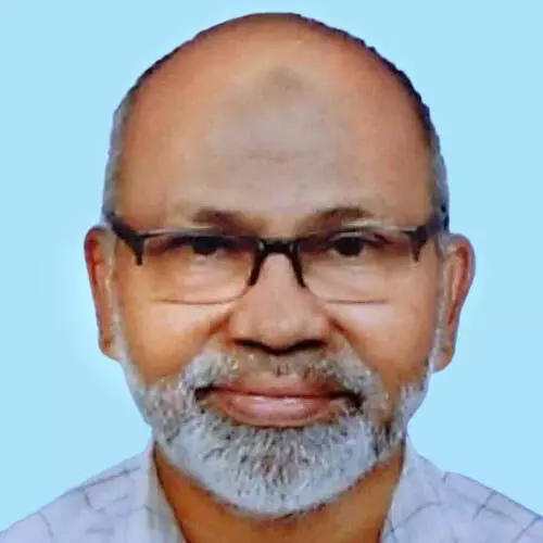 കു​ഞ്ഞു​ബാ​പ്പു