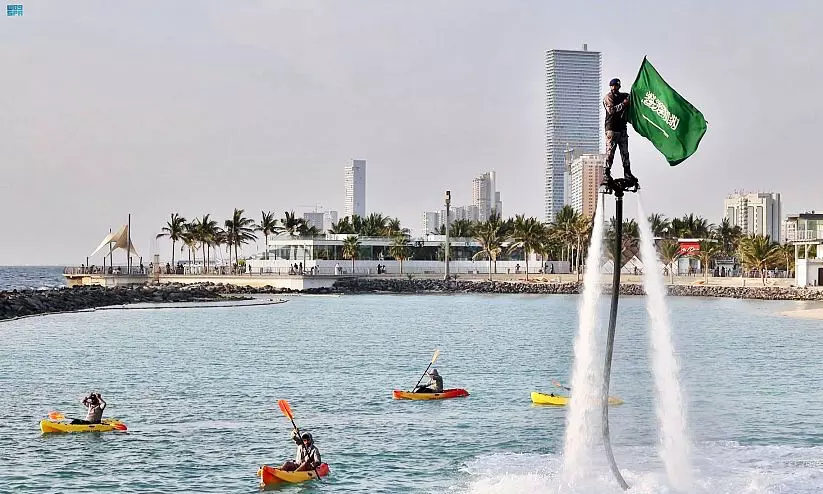 പ്രഥമ പതാകദിനം ആചരിച്ചു; ദേശീയ സ്വത്വവും അഭിമാന ബോധവും ഊട്ടിയുറപ്പിക്കാനെന്ന് സൽമാൻ രാജാവ്