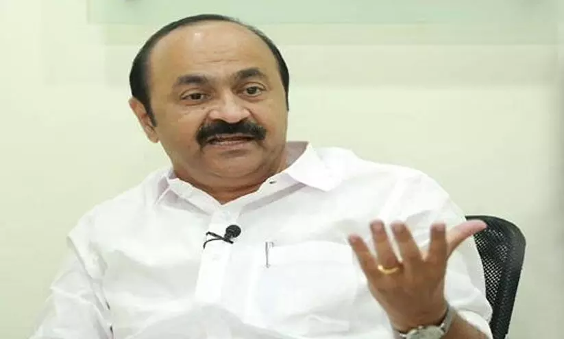 പൊലീസിനെ അഴിച്ചുവിട്ട് സമരത്തെ ഇല്ലാതാക്കാന് ശ്രമിക്കുന്നതിന്റെ ഭവിഷ്യത്ത് മുഖ്യമന്ത്രി അനുഭവിക്കേണ്ടി വരും -വി.ഡി. സതീശൻ പൊലീസിനെ അഴിച്ചുവിട്ട് സമരത്തെ ഇല്ലാതാക്കാന് ശ്രമിക്കുന്നതിന്റെ ഭവിഷ്യത്ത് മുഖ്യമന്ത്രി അനുഭവിക്കേണ്ടി വരും -വി.ഡി. സതീശൻ