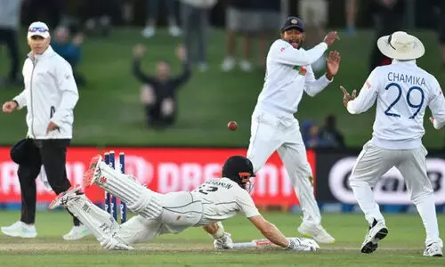 ട്വന്റി 20യെ വെല്ലുന്ന അവസാന ഓവർ ത്രില്ലർ; ന്യൂസിലാൻഡ് ജയിച്ചുകയറിയത് അവസാന പന്തിൽ