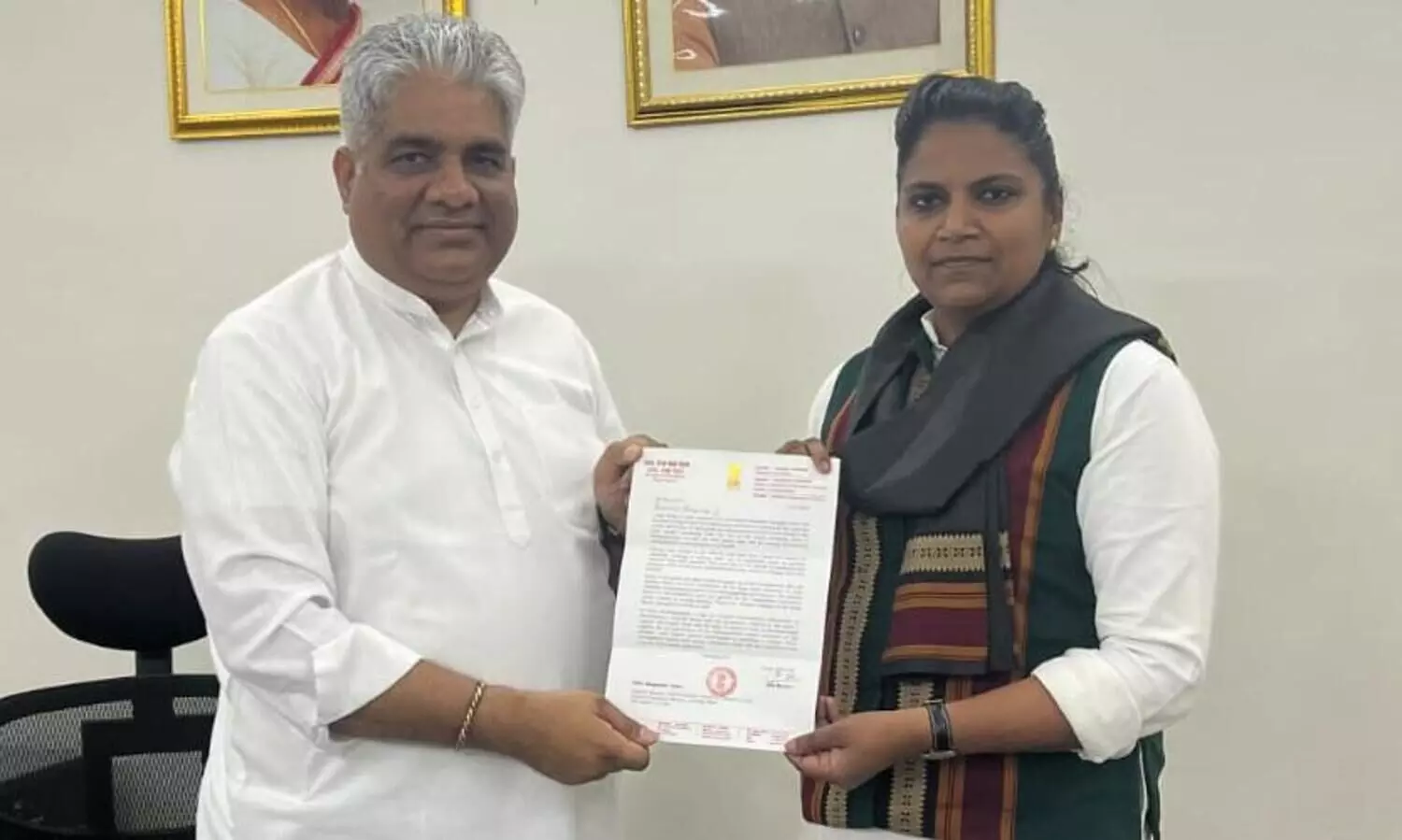 ബ്രഹ്മപുരത്തേക്ക് പരിസ്ഥിതി വിദഗ്ധരെ അയക്കണം -ജെബി മേത്തർ പരിസ്ഥിതി മന്ത്രിക്ക് നിവേദനം നൽകി