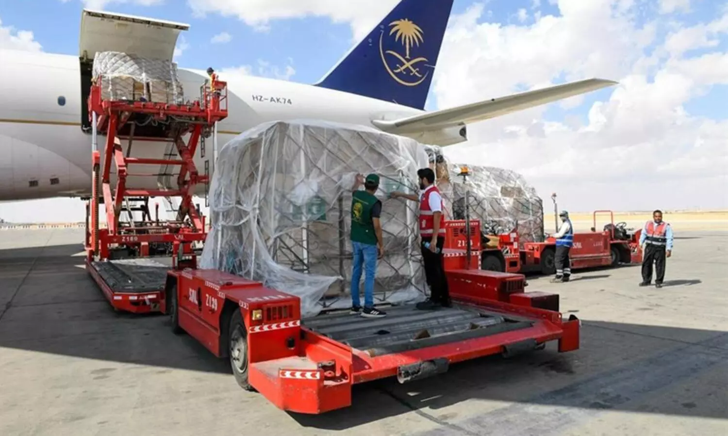 തുർക്കിയയിലേക്കുള്ള സൗദി സഹായം തുടരുന്നു; 16ാമത് ദുരിതാശ്വാസ വിമാനം പുറപ്പെട്ടു