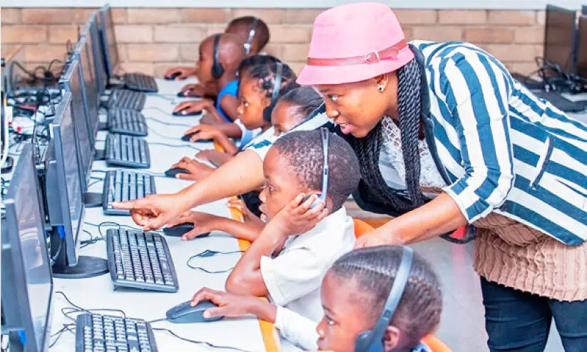 ഏഴു ലക്ഷം കുട്ടികൾക്ക് മികച്ച വിദ്യാഭ്യാസത്തിനായി ഇ.എ.എ ഏഴു ലക്ഷം കുട്ടികൾക്ക് മികച്ച വിദ്യാഭ്യാസത്തിനായി ഇ.എ.എ