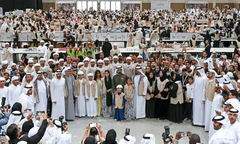 ‘കാരുണ്യപ്പെട്ടി’കൾ ഒരുക്കാൻ ഒഴുകിയെത്തിയത് ആയിരങ്ങൾ ‘കാരുണ്യപ്പെട്ടി’കൾ ഒരുക്കാൻ ഒഴുകിയെത്തിയത് ആയിരങ്ങൾ