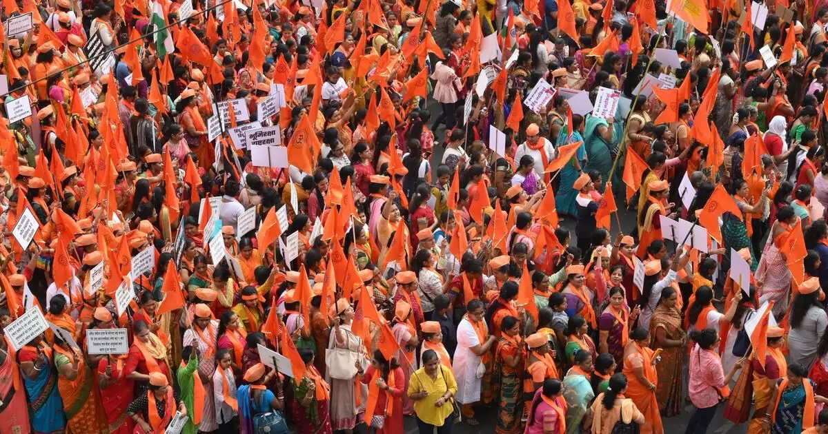 ജനുവരി 19 ന് സകൽ ഹിന്ദു സമാജിന്റെ നേതൃത്വത്തിൽ മുംബൈയിൽ നടന്ന റാലി ജനുവരി 19 ന് സകൽ ഹിന്ദു സമാജിന്റെ നേതൃത്വത്തിൽ മുംബൈയിൽ നടന്ന റാലി