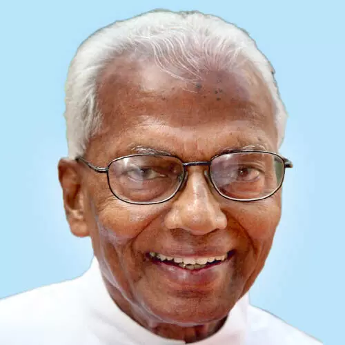 ഫാ. ​തോ​മ​സ് വ​യ​ലാ​ട്ട്‌