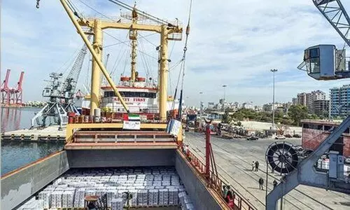 സഹായക്കപ്പൽ സിറിയയിലെത്തി സഹായക്കപ്പൽ സിറിയയിലെത്തി