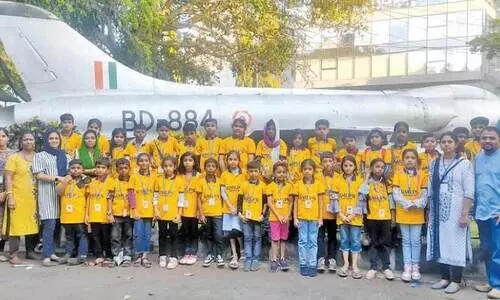 ക​രയും കടലും ആകാശവുംതാണ്ടി ഇ​താ ഇ​വ​രു​ടെ ആദ്യയാത്ര