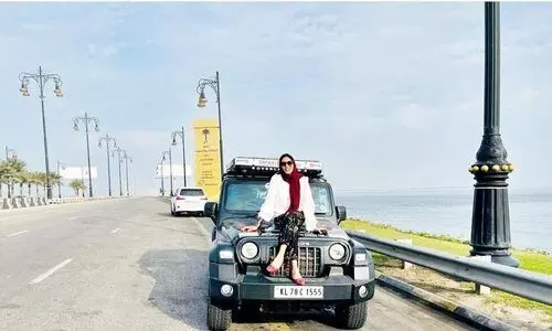 സ്വന്തം വാഹനത്തിൽ ലോകം ചുറ്റുകയാണ് ഈ തലശ്ശേരിക്കാരി സ്വന്തം വാഹനത്തിൽ ലോകം ചുറ്റുകയാണ് ഈ തലശ്ശേരിക്കാരി