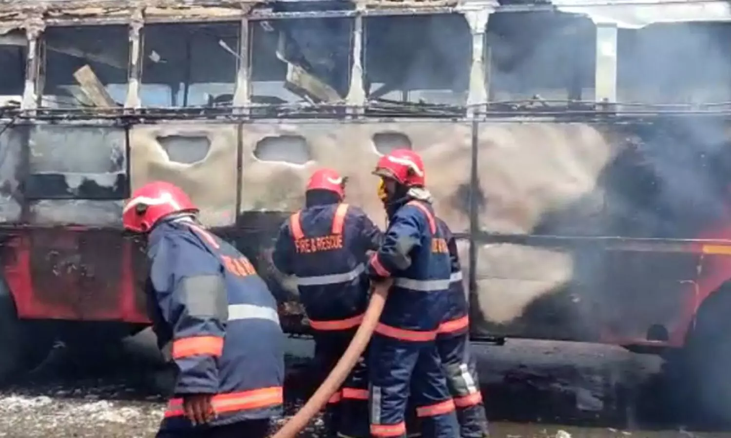 ബ​സി​ലെ തീ​പി​ടി​ത്ത​ത്തി​ന് കാ​ര​ണം ഷോർട്ട് സർക്യൂട്ട്