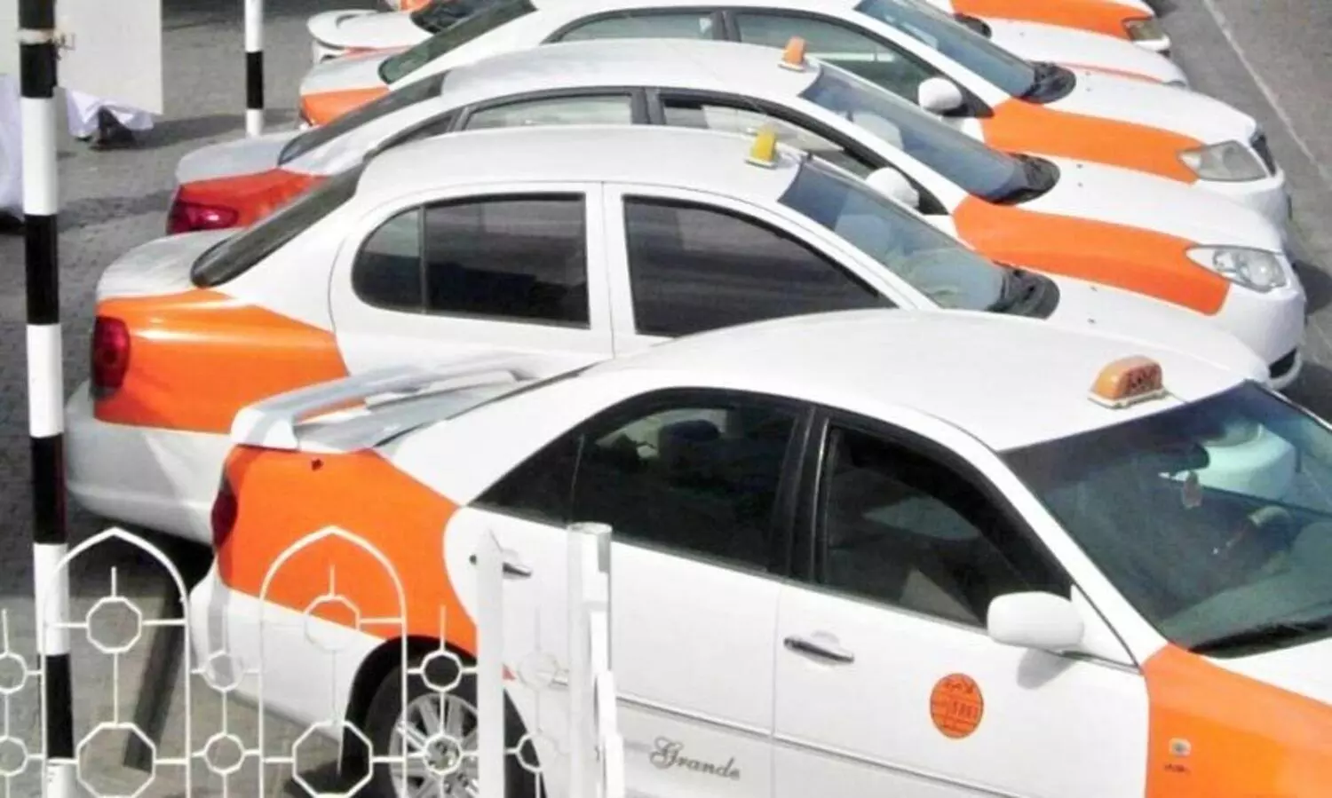 വ​രു​ന്നു, ടാ​ക്സി​ക​ൾ​ക്ക്​ മീ​റ്റ​ർ സം​വി​ധാ​നം