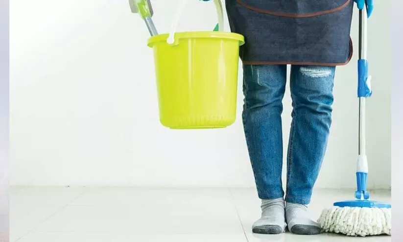 വീ​ട്ടു​ജോ​ലി​ക്കാ​രു​ടെ നി​യ​മ​നം; അ​ന​ധി​കൃ​ത ഏ​ജ​ൻ​സി​ക​ൾ​ക്കെ​തി​രെ മു​ന്ന​റി​യി​പ്പ്​