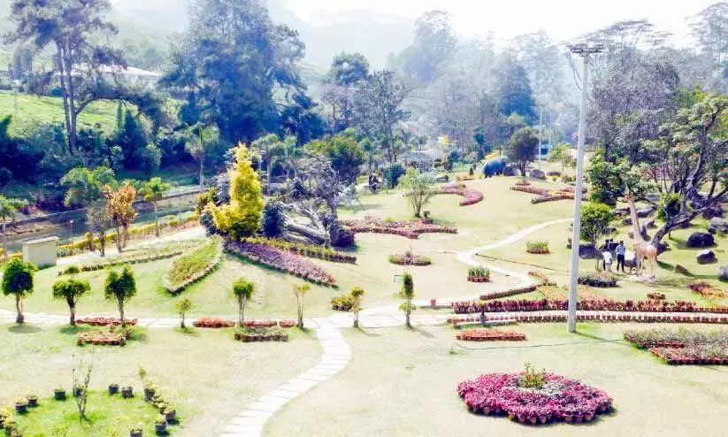 അമ്യൂസ്മെന്റ് പാർക്ക്‌: മൂന്നാർ സഹകരണ ബാങ്ക് കോടതിയിൽ