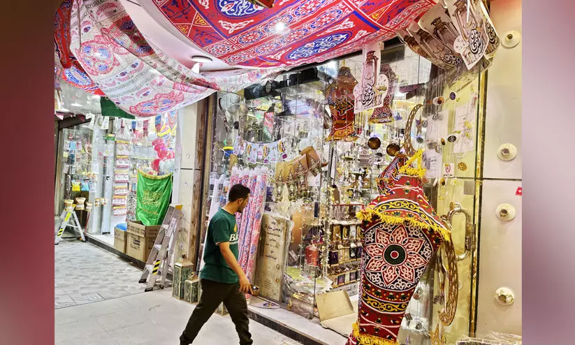 ദീര സൂഖിൽ റമദാനെത്തി, പൈതൃക ഗരിമ വിളിച്ചോതി ദീര സൂഖിൽ റമദാനെത്തി, പൈതൃക ഗരിമ വിളിച്ചോതി