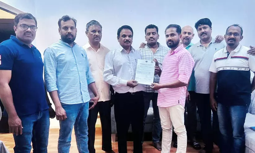 ‘റിവ’ ഇൻഷുറൻസ് സർട്ടിഫിക്കറ്റ്‌ വിതരണം ഉദ്​ഘാടനം ചെയ്​തു