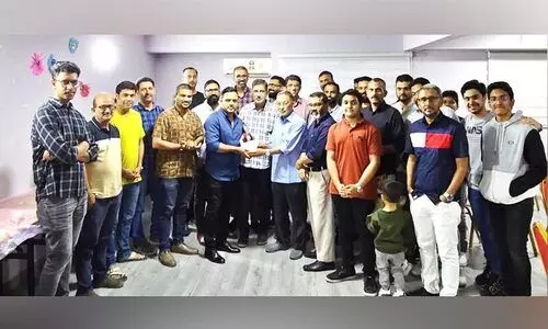 യാ​ത്ര​യ​യ​പ്പ് ന​ൽ​കി