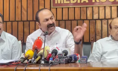 vd satheeshan 897976 vd satheeshan 897976