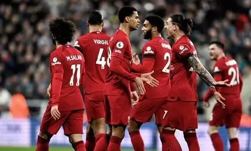 ചെമ്പടക്കു മുന്നിൽ റയൽ അഗ്നിപരീക്ഷ; ആൻഫീൽഡിൽ കൈവിട്ടത് ബെർണബ്യൂവിൽ തിരിച്ചുപിടിക്കുമോ?