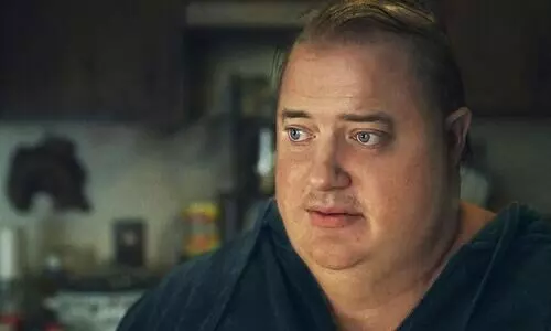 ‘മോബി ഡിക്കായി മാറിയ ചാർളി’; ‘ദ വേൽ’ കാണുന്നു