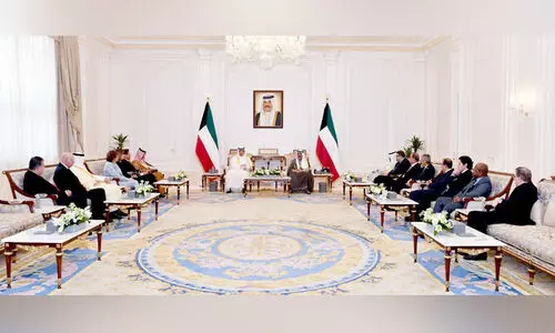 മാ​ധ്യ​മ​ങ്ങ​ൾ സ​ത്യം പ്ര​ച​രി​പ്പി​ച്ച് അ​സ​ത്യം ചെ​റു​ക്ക​ണം –കി​രീ​ടാ​വ​കാ​ശി