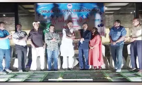 അ​ഡ്വ. ജോ​ൺ തോ​മ​സി​ന് യാ​ത്ര​യ​യ​പ്പ്