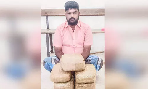 man arrested, ganja smuggling