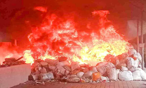 Garbage, Fire, Kulanada