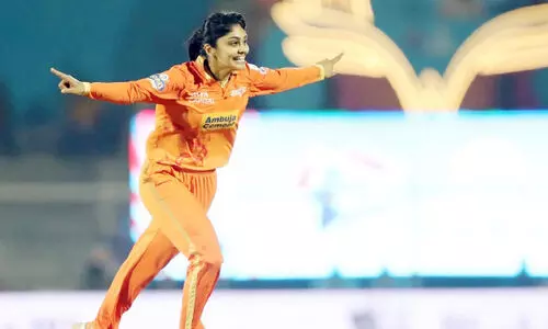 വ​നി​ത പ്രീ​മി​യ​ർ ലീ​ഗ്: ഡൽഹിയെ വീഴ്ത്തി ഗുജറാത്ത്