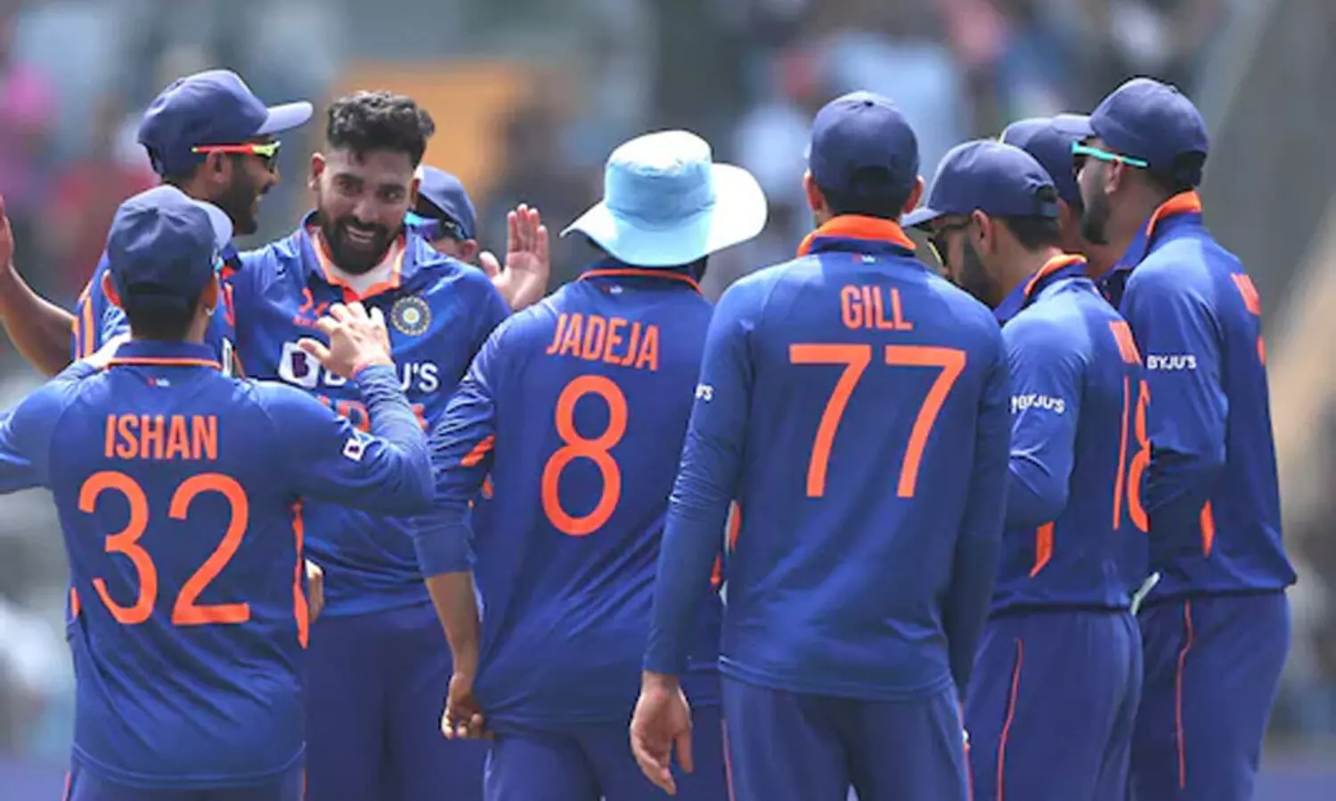 ആഞ്ഞടിച്ച് ഷമിയും സിറാജും; ആസ്ട്രേലിയ 188ന് പുറത്ത്