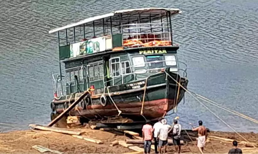 ഉന്നത ഇടപെടൽ: തേക്കടിയിൽ ബോട്ടുകളുടെ അറ്റകുറ്റപ്പണി തുടങ്ങി