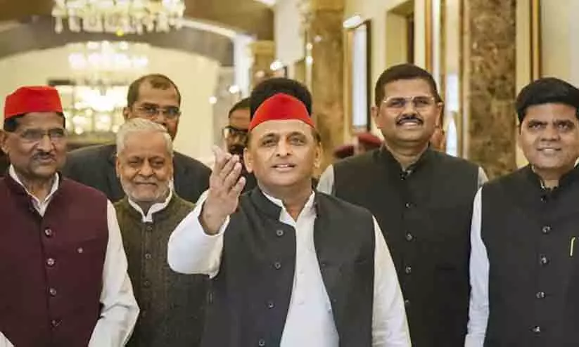 Akhilesh Yadav with SP leaders Akhilesh Yadav with SP leaders