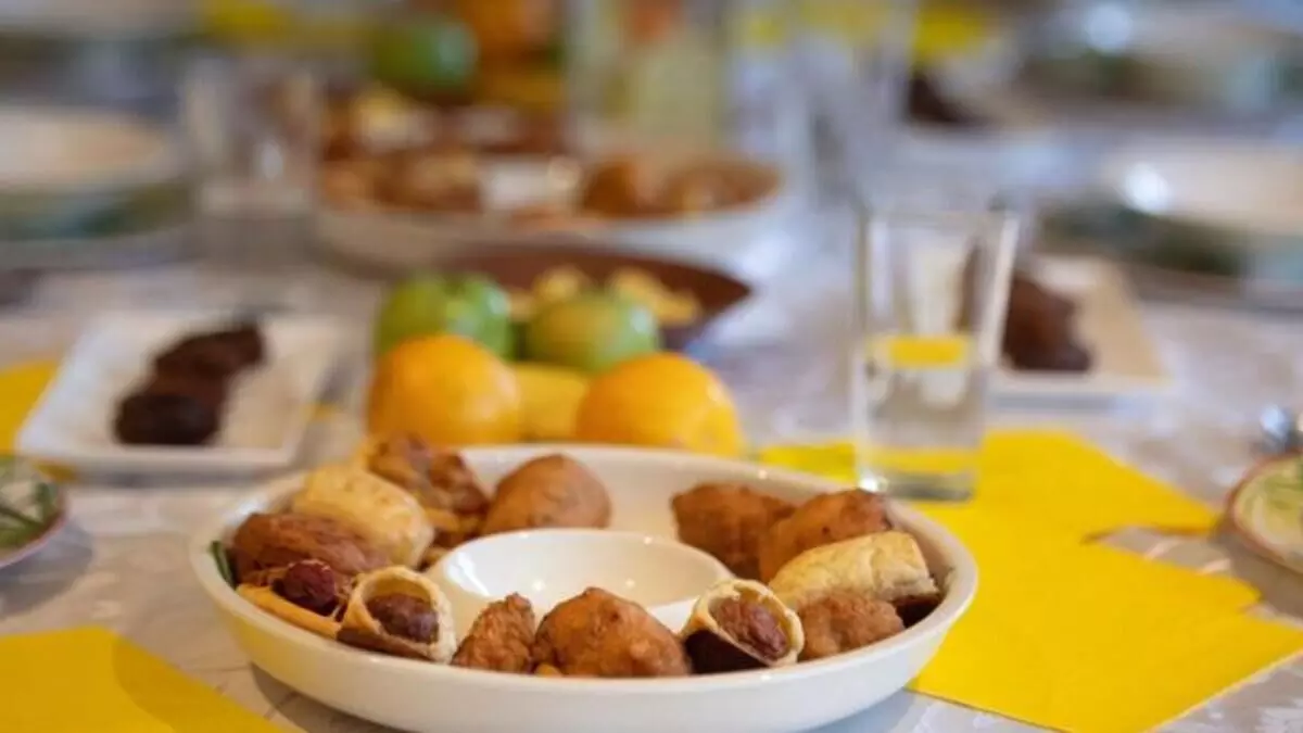 ദുബൈയിൽ റമദാനിൽ ഭക്ഷണ വിതരണത്തിന് അനുമതി തേടണം ദുബൈയിൽ റമദാനിൽ ഭക്ഷണ വിതരണത്തിന് അനുമതി തേടണം