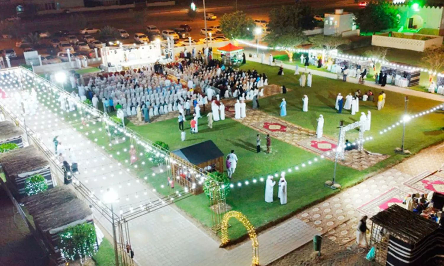 ആ​​ഘോ​ഷ രാ​വു​ക​ളു​മാ​യി സു​നൈ​ന ഫെ​സ്റ്റി​വ​ൽ