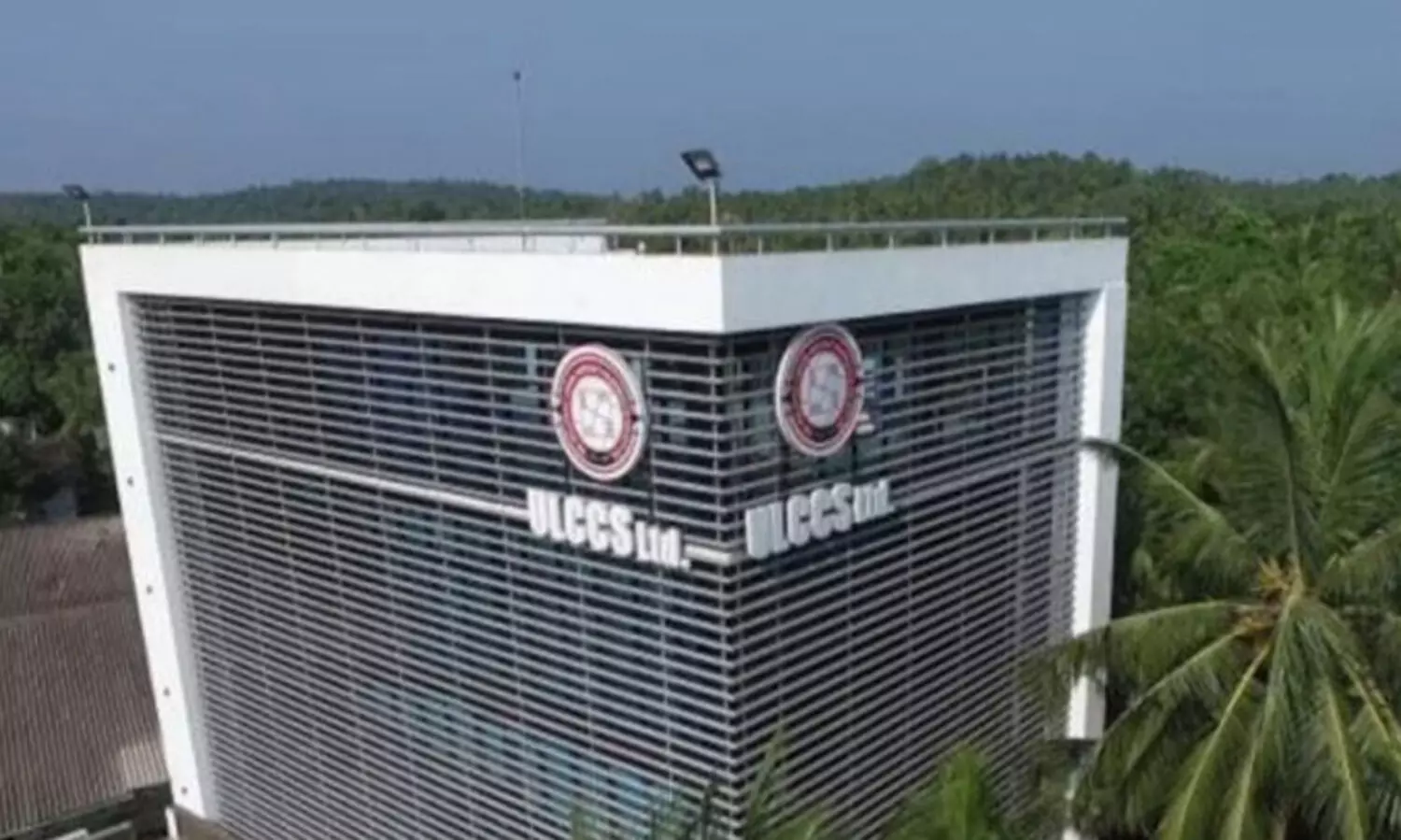 ഊരാളുങ്കൽ സൊസൈറ്റിയിലെ സ്ഥിരനിക്ഷേപം 2255.37 കോടി