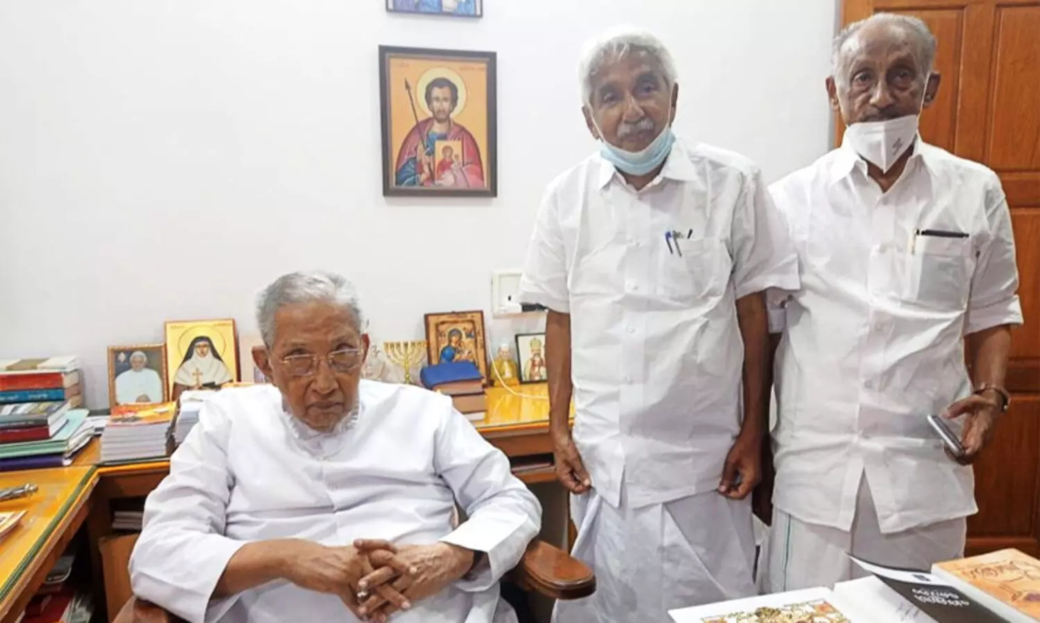 Mar Joseph Powathil, oommen chandy
