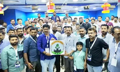 ലോ​ഗോ പ്ര​കാ​ശ​നം