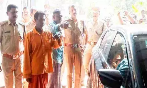 കാറുകൾക്ക്​ തീയിട്ട സംഭവത്തിൽ രണ്ടുപേർ അറസ്റ്റിൽ