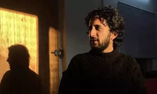 രാജ്യദ്രോഹ ലേഖനമെന്ന്; കശ്മീരിൽ മാധ്യമപ്രവർത്തകനും ഗവേഷകനുമെതിരേ കുറ്റം ചുമത്തി