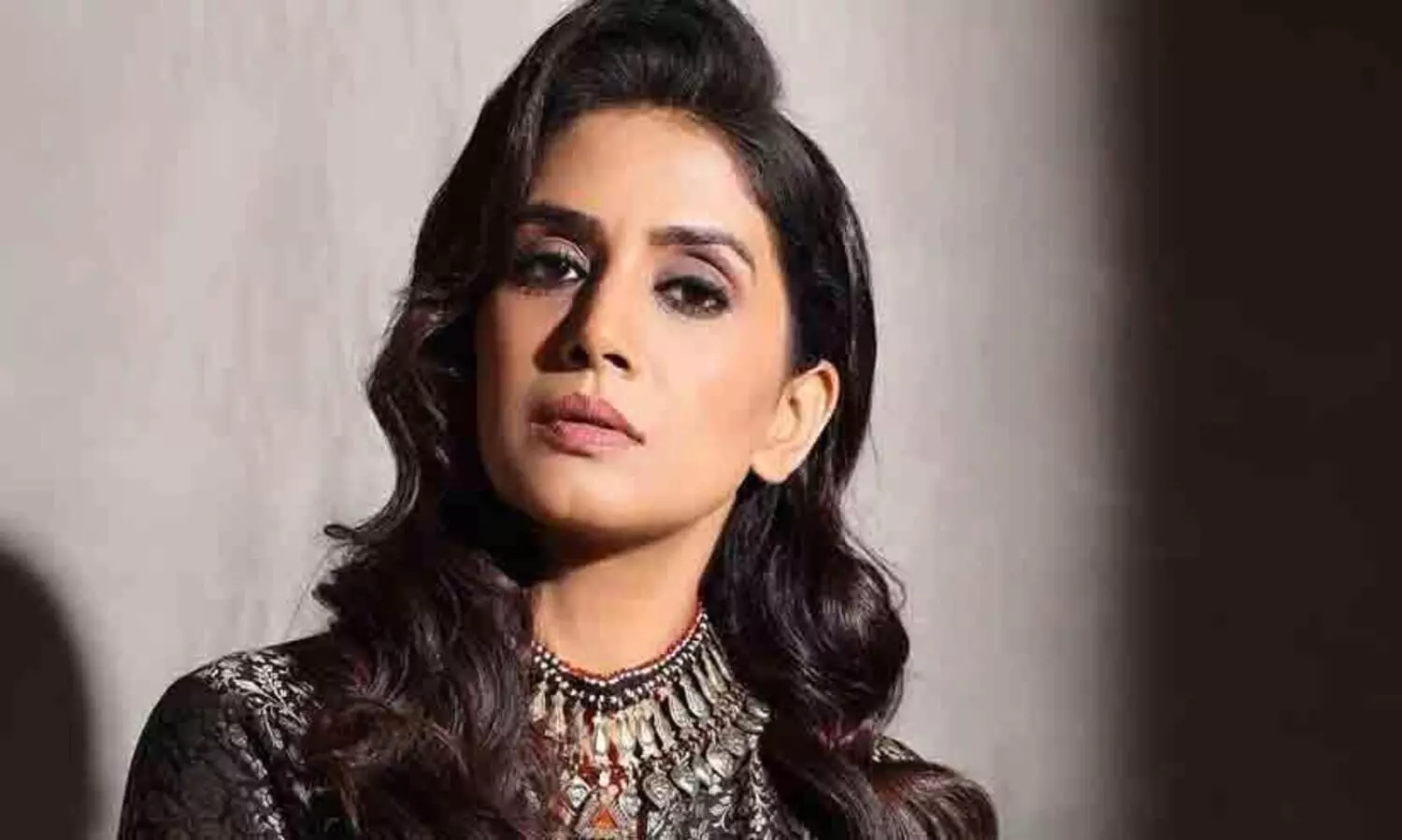 nali Kulkarni apologises after Indian women are lazy comment