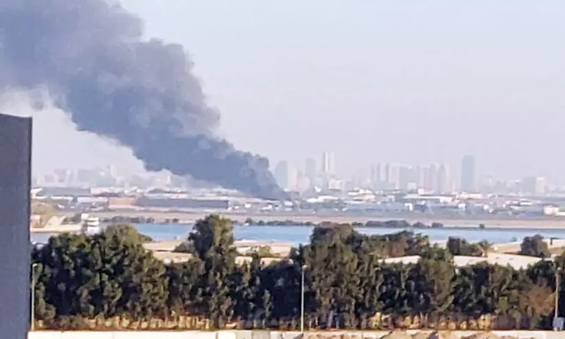 റാ​സ്​ അ​ൽ ഖോ​റി​ൽ തീ​പി​ടി​ത്തം