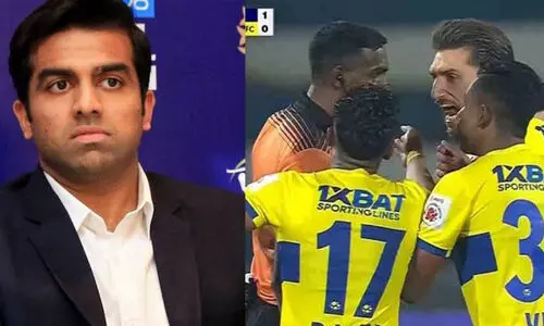 ഫൈനൽ തോൽവിക്കു പിന്നാലെ റഫ‍റീയിങ്ങിനെ പഴിച്ച് ബംഗളൂരു എഫ്.സി ഉടമ; ‘തിരിച്ചടിച്ച്’ ബ്ലാസ്റ്റേഴ്സ് ആരാധകർ