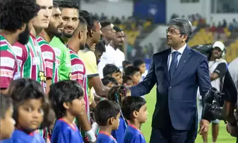 ഐ.എസ്.എല്ലിൽ വാർ-ലൈറ്റ് സംവിധാനം നടപ്പാക്കുന്നത് പരിഗണനയിൽ