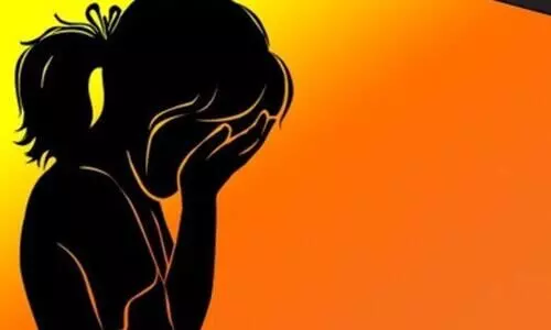 യു.പിയിൽ വീണ്ടും പെൺകുഞ്ഞിനോട്​ ക്രൂരത; രഹസ്യ ഭാഗത്ത്​ തടിച്ചീള്​ കുത്തിയിറക്കിയ നിലയിൽ