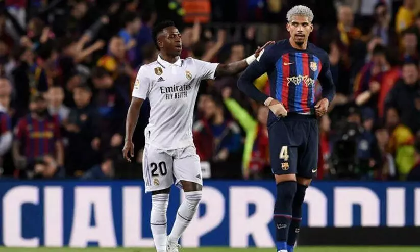 എൽക്ലാസികോയിൽ റയലിനെ വീഴ്ത്തി ബാഴ്സ പടയോട്ടം