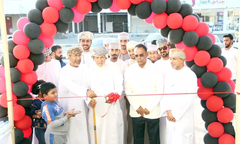 റുബഅ അൽ ഹറം ടോപ് ടെനിന്റെ പുതിയ ഔട്ട്ലെറ്റ് മുസന്ന തരീഫിൽ തുടങ്ങി റുബഅ അൽ ഹറം ടോപ് ടെനിന്റെ പുതിയ ഔട്ട്ലെറ്റ് മുസന്ന തരീഫിൽ തുടങ്ങി