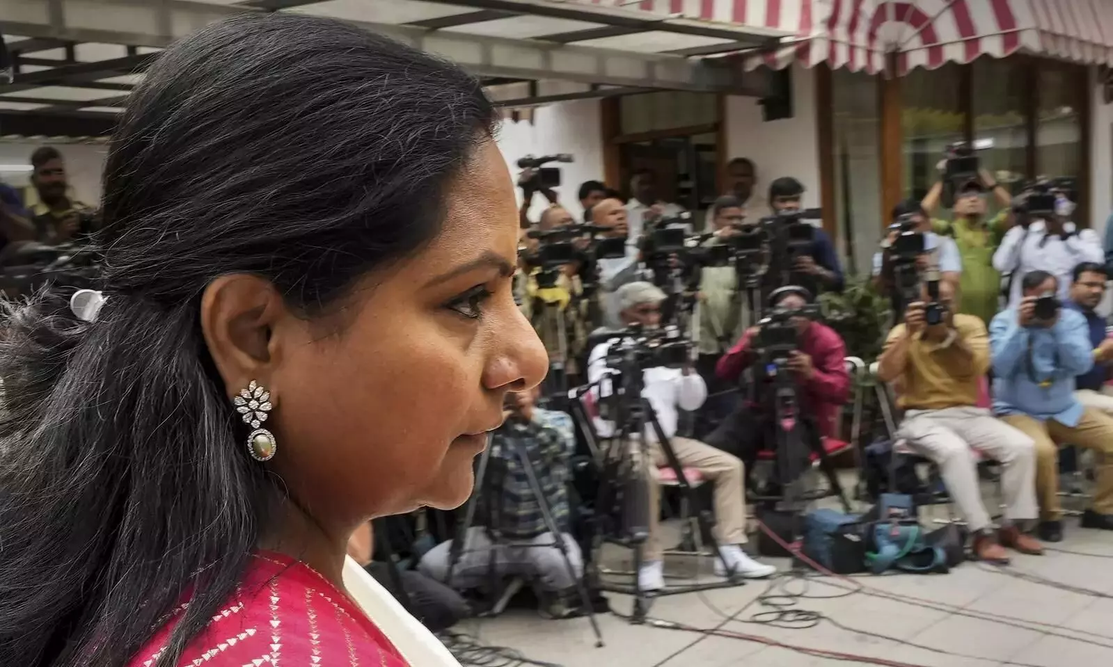 മദ്യനയം: ബി.​ആ​ർ.​എ​സ് നേ​താ​വ്  കവിത ഇ.ഡിക്ക് മുൻപിൽ ഹാജരായി