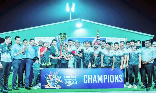 ലു​ലു ക്രി​ക്ക​റ്റ്​ ടൂ​ർ​ണ​മെ​ന്‍റ്​; സെ​ൻ​ട്ര​ൽ ലോ​ജി​സ്റ്റി​ക്സ് ടീം ​ജേ​താ​ക്ക​ൾ