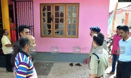 കല്യാശ്ശേരിയിൽ വ്യാപാരിയുടെ വീടിന് നേരെ ബോംബേറ്